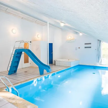 Holiday home Holiday Xliii *
